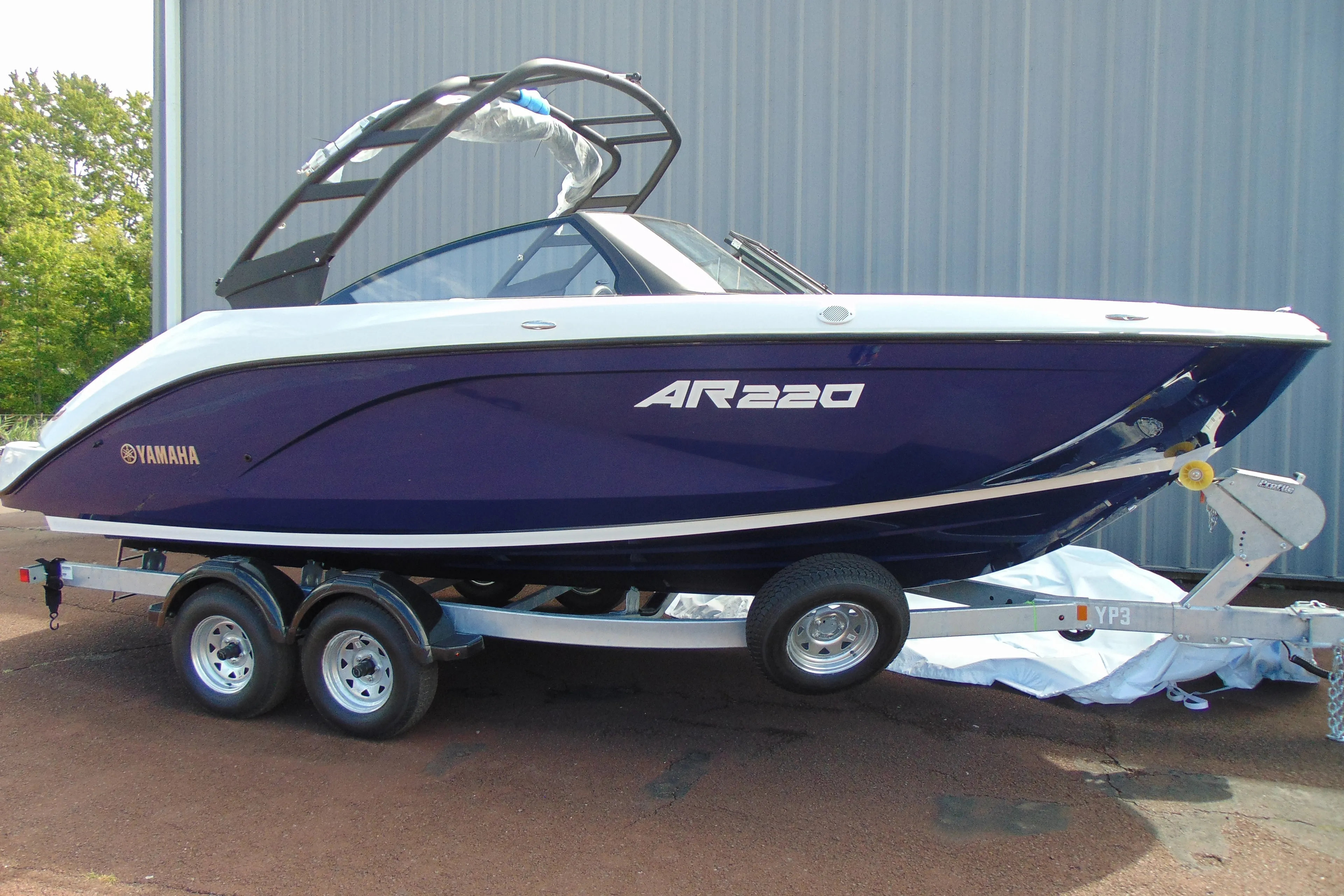 Yamaha Boats AR220